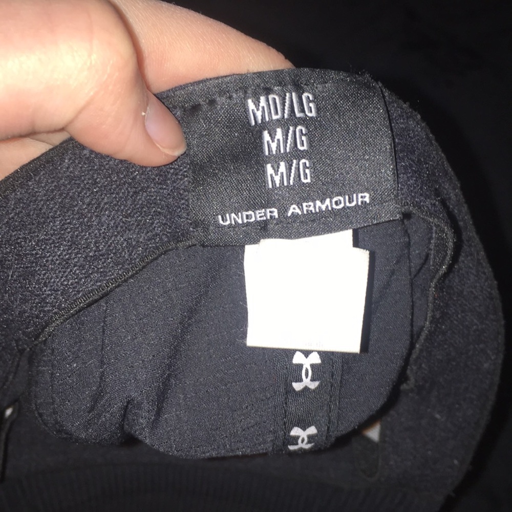 Baseball cap. - Picture 3 of 3